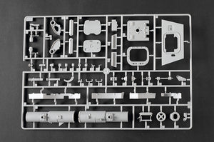 Trumpeter 00949 Pz.Kpfw.VI Sd.Kfz.182 Tiger II (Henschel 105mm) 1/16