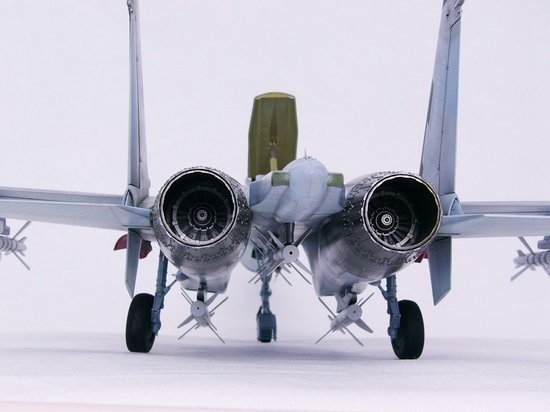 Trumpeter 02224 Soviet Sukhoi Su-27 Flanker B 1/32 – imagen 8