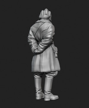 Panzer Art FI35-128 Soviet tank officer in sheepskin coat No.1 1/35 – imagen 3