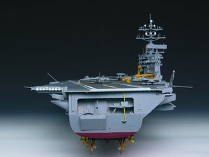 Trumpeter 05605 US CVN-68 Nimitz porte-avions 1975 (1/350) – image 2