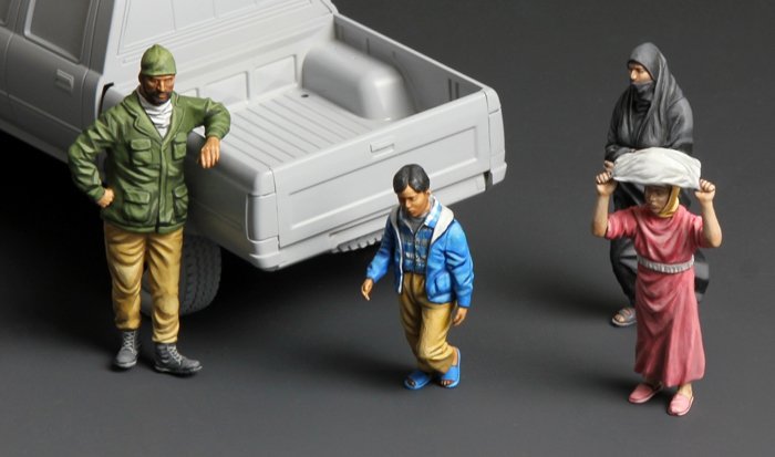 Meng Model HS-001 Middle Easterners (4 figures) 1/35 – immagine 4