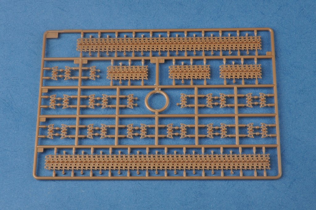 Hobby Boss 83842 Soviet T-35 Heavy Tank -Before – image 12