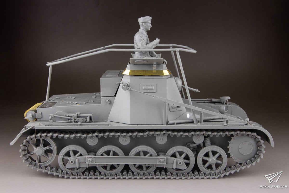 Takom 1017 Sd.Kfz.265 Kleiner Panzerbefehlswagen I 3 in 1 1/16 – imagen 2