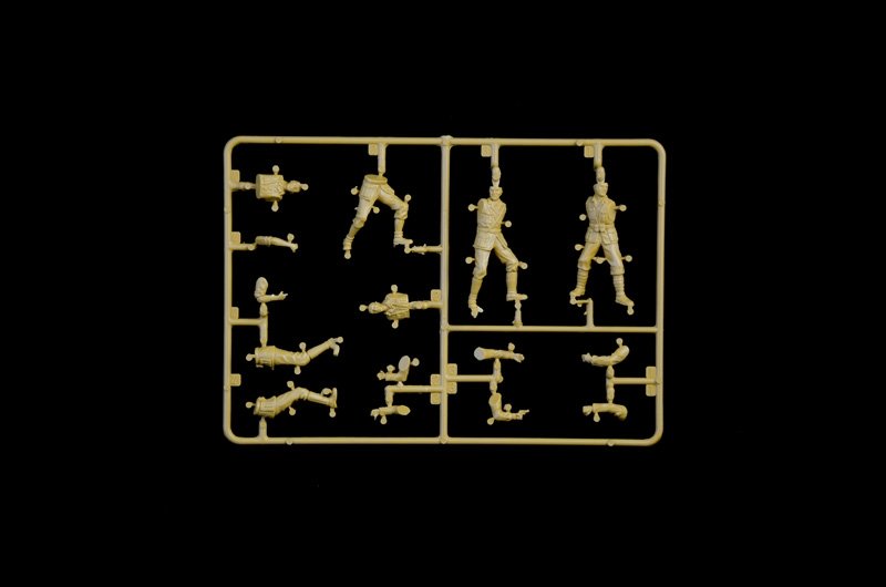 Italeri 6591 Autoblinda AB 41 with Bersaglieri El Alamein 1/35 – Bild 11
