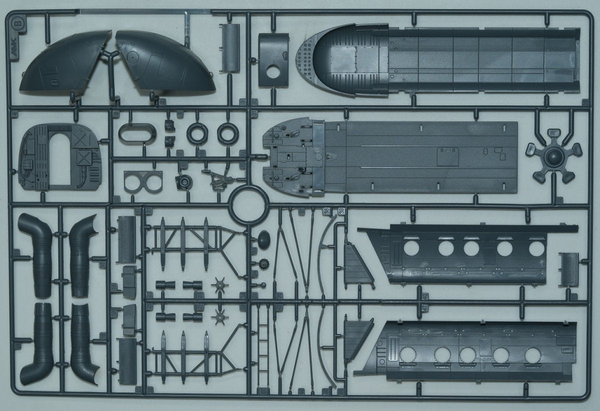 AMK 88010 Mi-17 Hip Early 1/48 – imagen 4