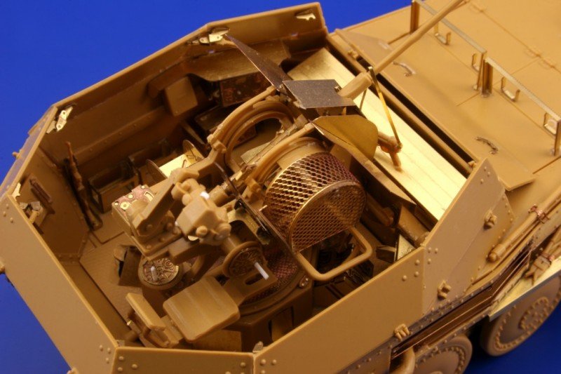 Eduard 36046 Flakpanzer 38 (Gepard) exterior 1/35 Italeri – Bild 6