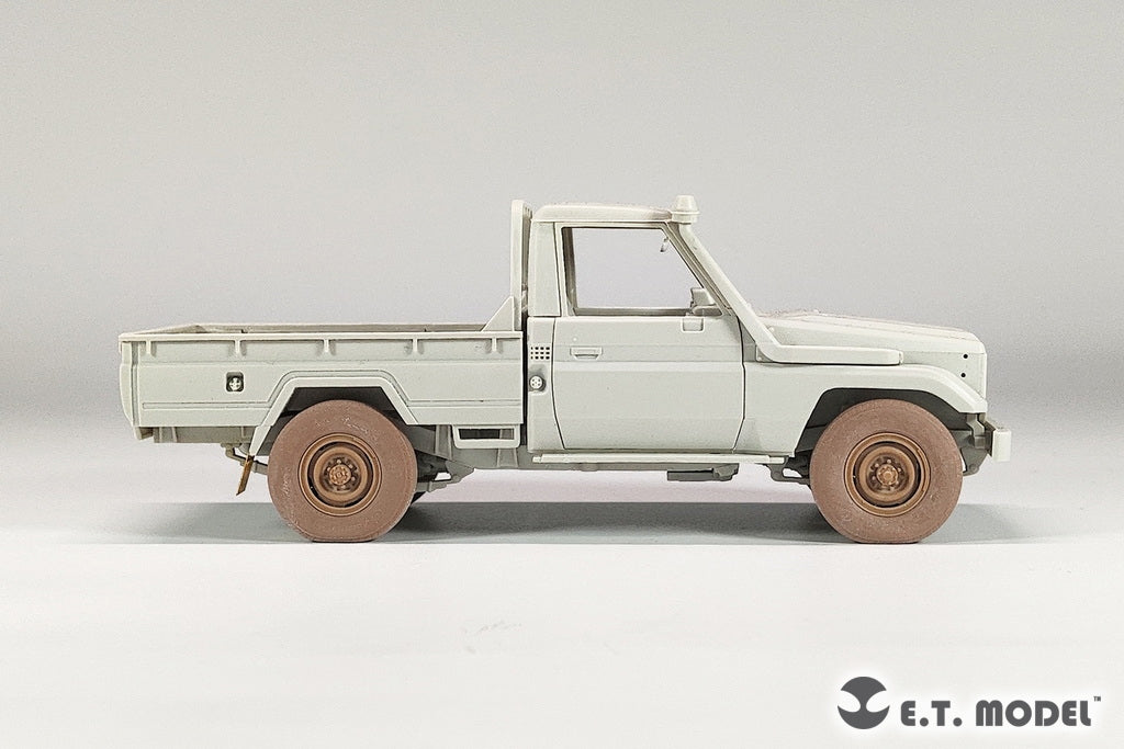 E.T. Model P35-162 PICK UP Truck Sagged Wheels Type.1 1/35 – immagine 10