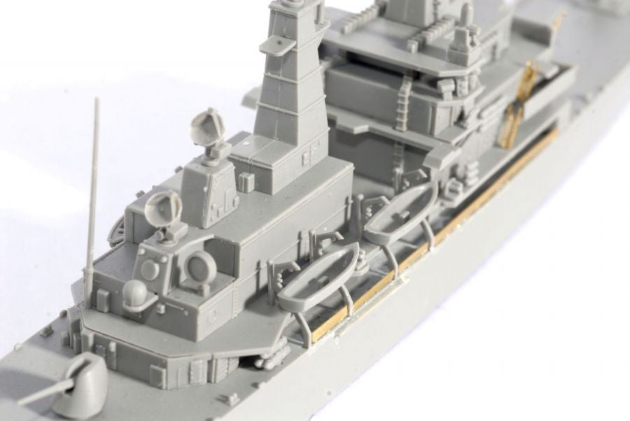 Dragon 7090 U.S.S. Virginia (CGN-38) 1/700 – zdjęcie 12