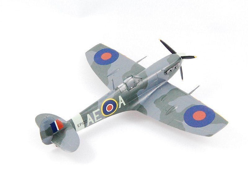 Revell 04164 Spitfire Mk V b 1/72 – Bild 6