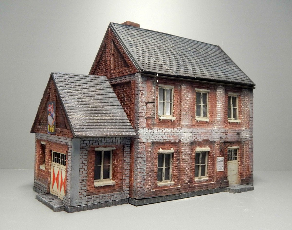 RT-Diorama 35210 Town House (Modular System) 1/35 – imagen 4