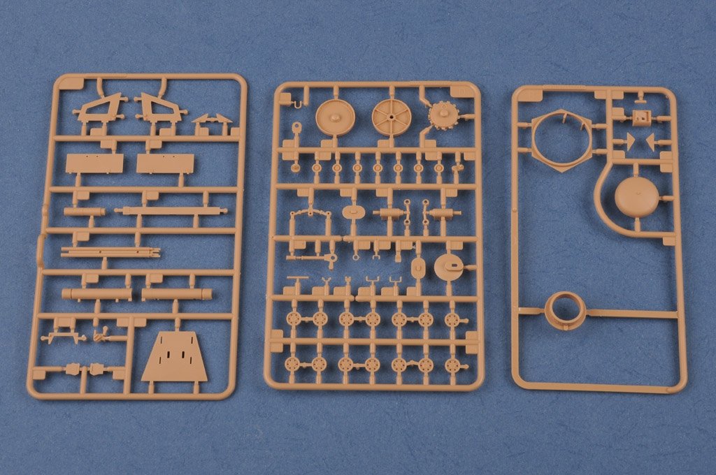 Hobby Boss 83875 Soviet SU-18 SPH 1/35 – zdjęcie 7
