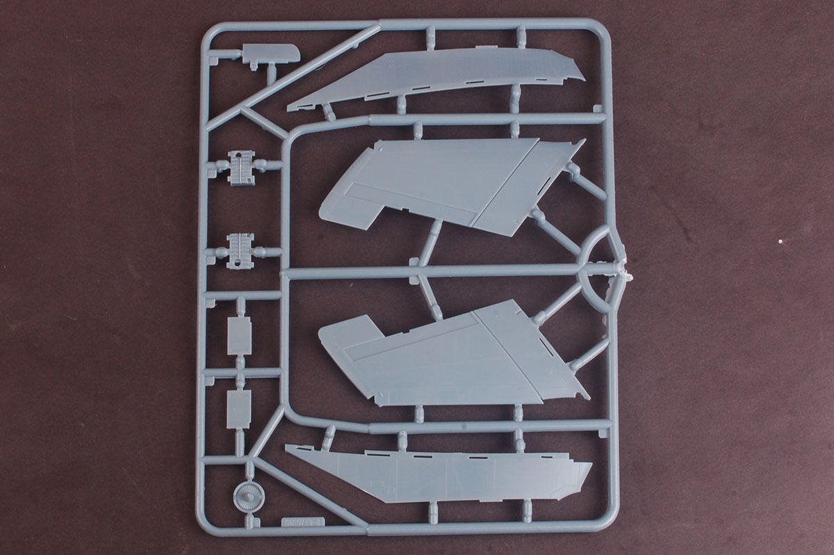 Kitty Hawk 80129 TF-9J Cougar 1/48 – imagen 8