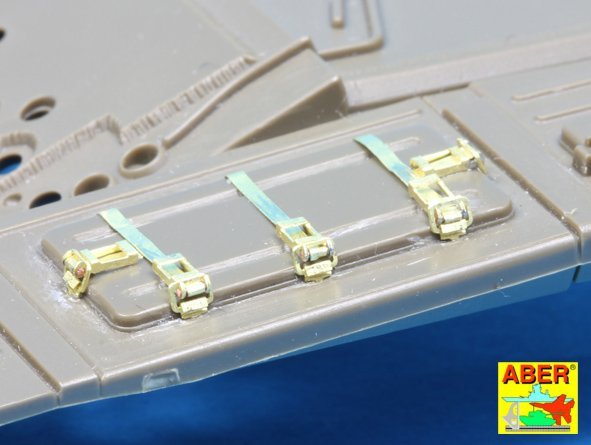 Aber 35A122 Clasps for Russian modern Tanks like T-64;T-72;T-80;T-90 1/35 – immagine 5