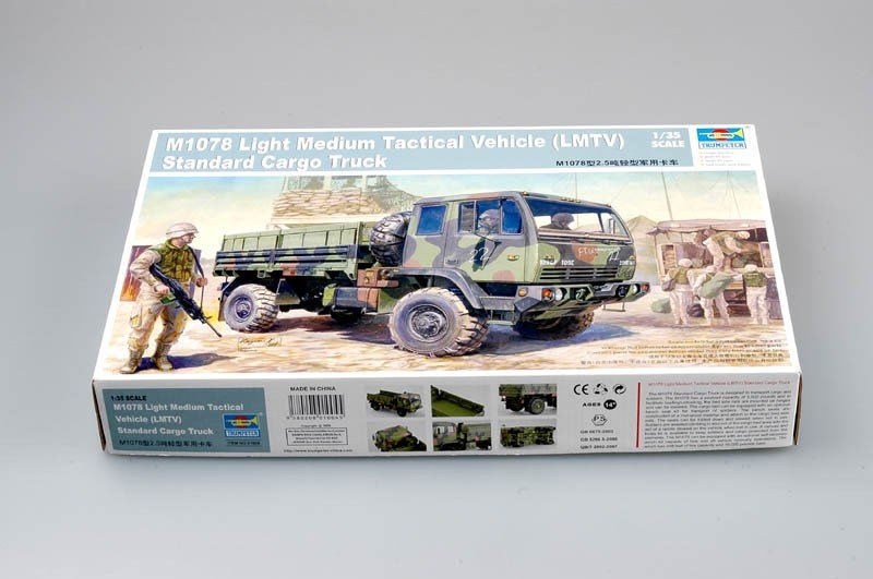 Trumpeter 01004 M1078 Light Medium Tactical Vehicle (LMTV) Standard Cargo Tru 1/35 – zdjęcie 2