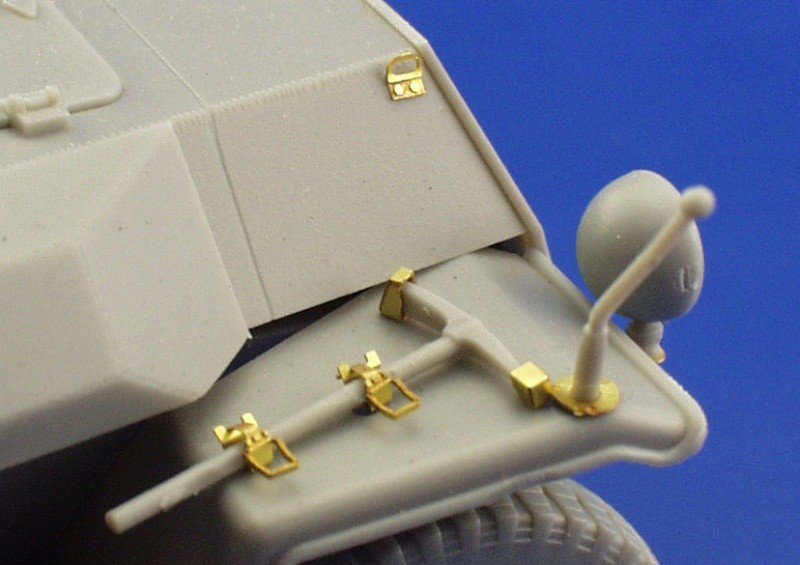 Eduard 35688 Sd. Kfz.251/1 Ausf. C 1/35 Dragon – immagine 4