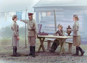 ICM 35621 Soviet Military Servicewomen (1939) 1/35 – image 2