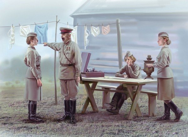 ICM 35621 Soviet Military Servicewomen (1939) 1/35 – image 2