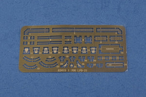 Hobby Boss 83415 USS Forrest Sherman DDG-98 1/700 – image 10