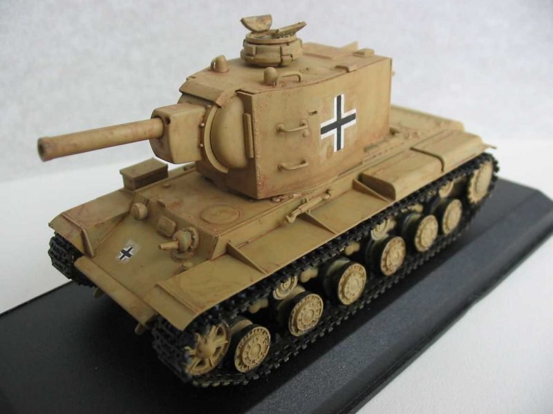PST 72037 Pz.Kpfw. 754(r) heavy tank 1/72 – zdjęcie 4