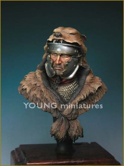 Young Miniatures YH1803 ROMAN SIGNIFER 1st Century A.D 1/10 – immagine 2