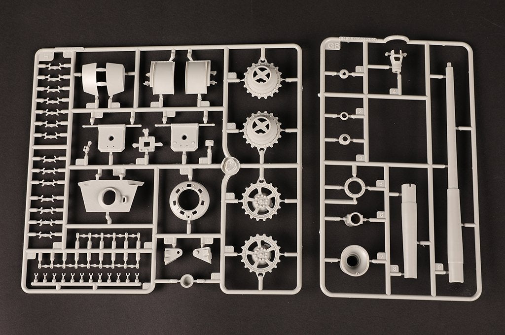 Hobby Boss 84559 Pz.Kpfw.VI Sd.Kfz.182 Tiger II (Henschel 105mm) 1/35 – immagine 13