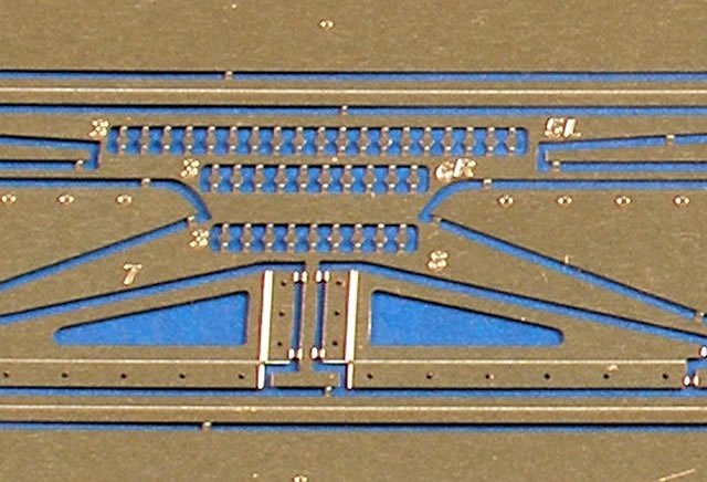 Aber 35192 Russian heavy tank KV-1, KV-2 - vol. 2 - additional set - fenders, early model 1/35 – imagen 3