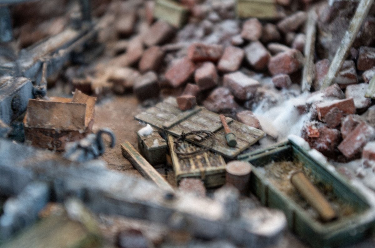 RT-Diorama 35303 Socle de diorama : « Usine de tracteurs de Stalingrad » 1/35 – image 8