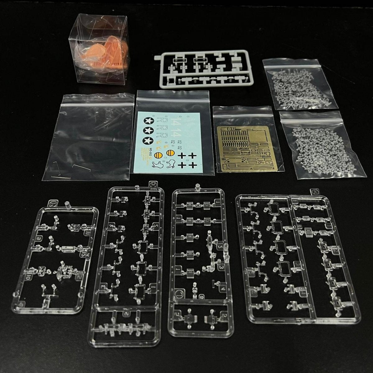 Dragon MD002 Pz.Kpfw.II Ausf.F w/Interior Afrika Corps 1/35 – immagine 5