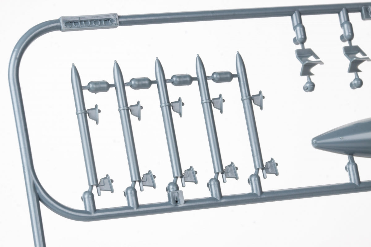 Eduard 82107 P-51B Mustang Birdcage canopy 1/48 – imagen 15