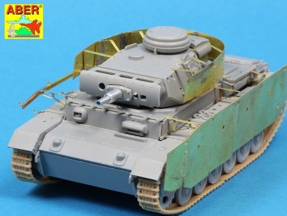 Aber 72A09 Osłony boczne do PzKpfw III / Side skirts for PzKpfw III 1/72 – immagine 3