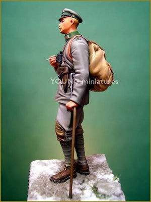 Young Miniatures YM7001-R Oberleutnant 3rd Light Infantry Regiment 1917 70mm – imagen 2