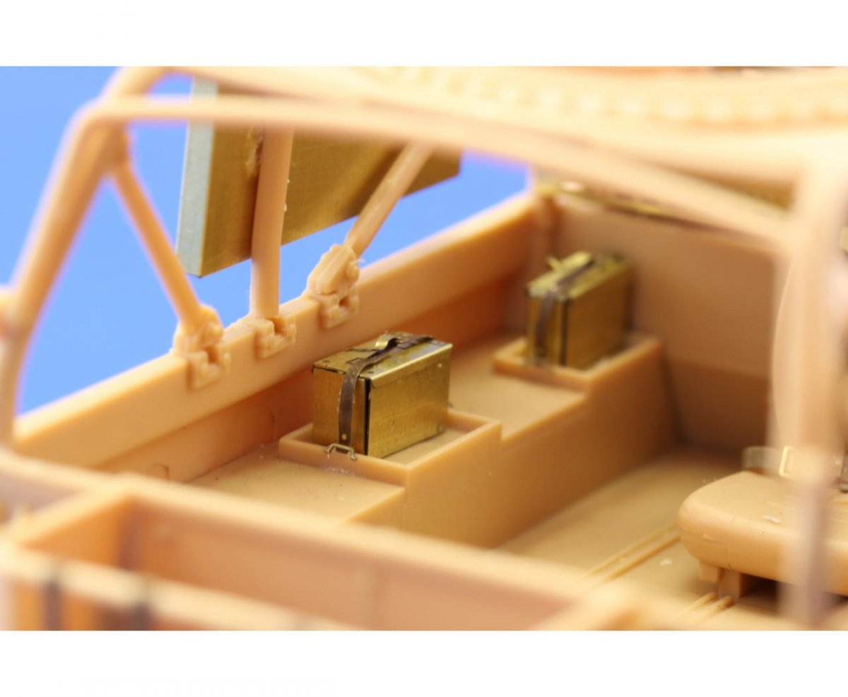 Eduard 36193 Defender XD Wolf W. M.I. K. Ammo Boxes 1/35 Hobby Boss – immagine 5