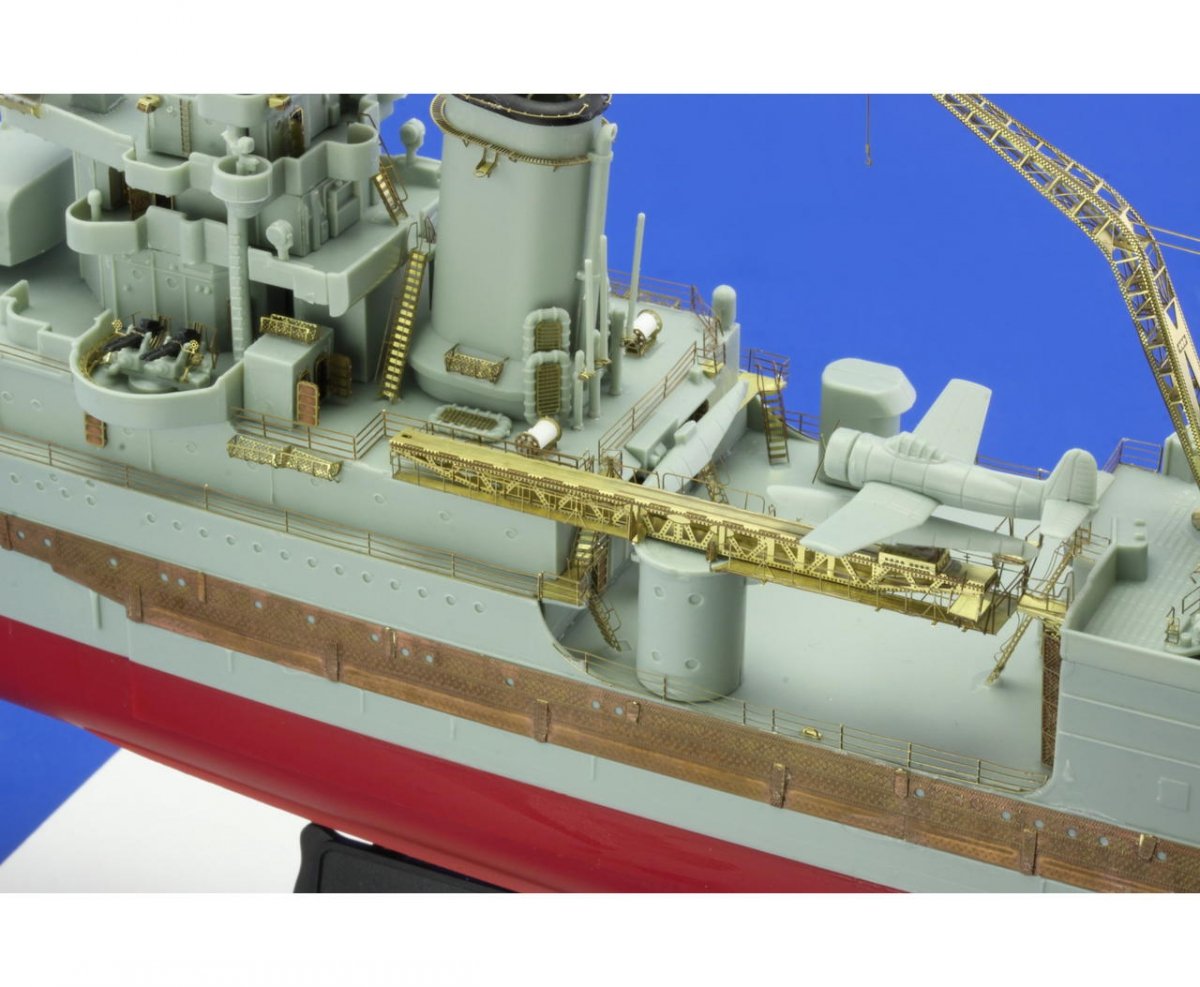 Eduard 53105 Rambardes de l&amp;#39;USS CA-35 Indianapolis ACADEMY 1/350 – image 3