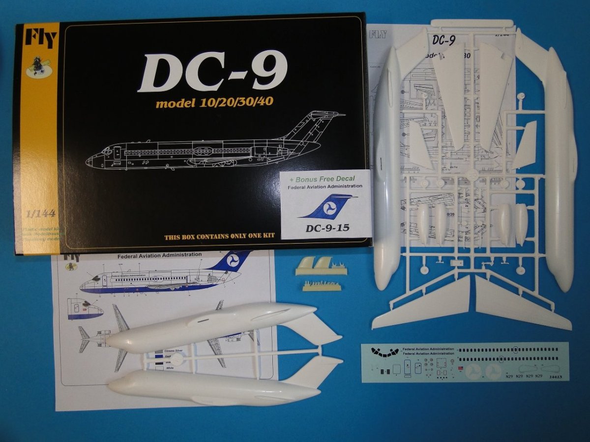 Fly 14413 DC 9-15 Federal Aviation Administration 1/144 – immagine 2