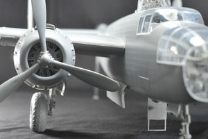 HK Models 01E02 B-25J Mitchell &amp;quot;Strafer&amp;quot; 1/32 – immagine 5