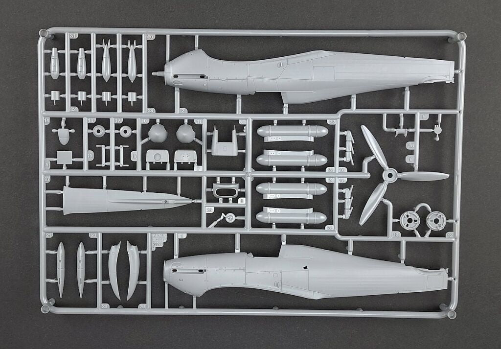 Arma Hobby 40012 Hurricane Mk IIb Reconnaissance 1/48 – image 10