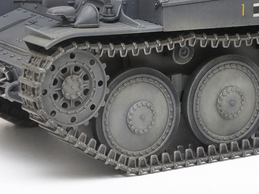 Tamiya 35369 Pz.Kpfw.38(t) Ausf. E/F 1/35 – immagine 5