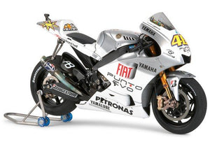 Tamiya 14120 Yamaha YZR-M1 09 Fiat Yamaha Team 1/12 – image 2