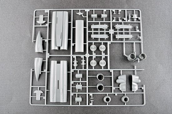 Trumpeter 01695 Soviet Tu-22 &amp;quot;Blinder&amp;quot; tactical bomber 1/72 – immagine 5
