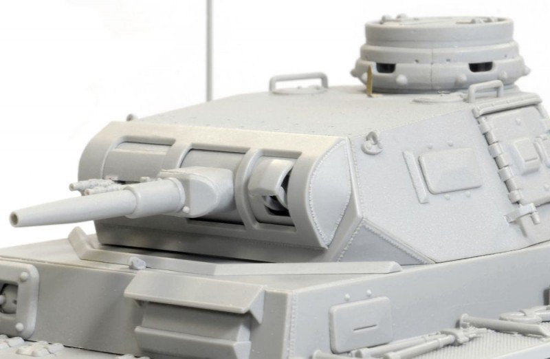 Dragon 6632 Pz.Kpfw. III Ausf. F 1/35 – immagine 3