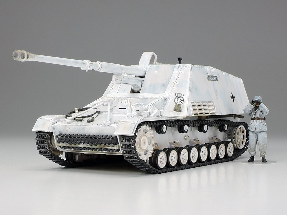Tamiya 32600 German Self-Propelled Heavy Anti-Tank Gun Nashorn 1/48 – Bild 2