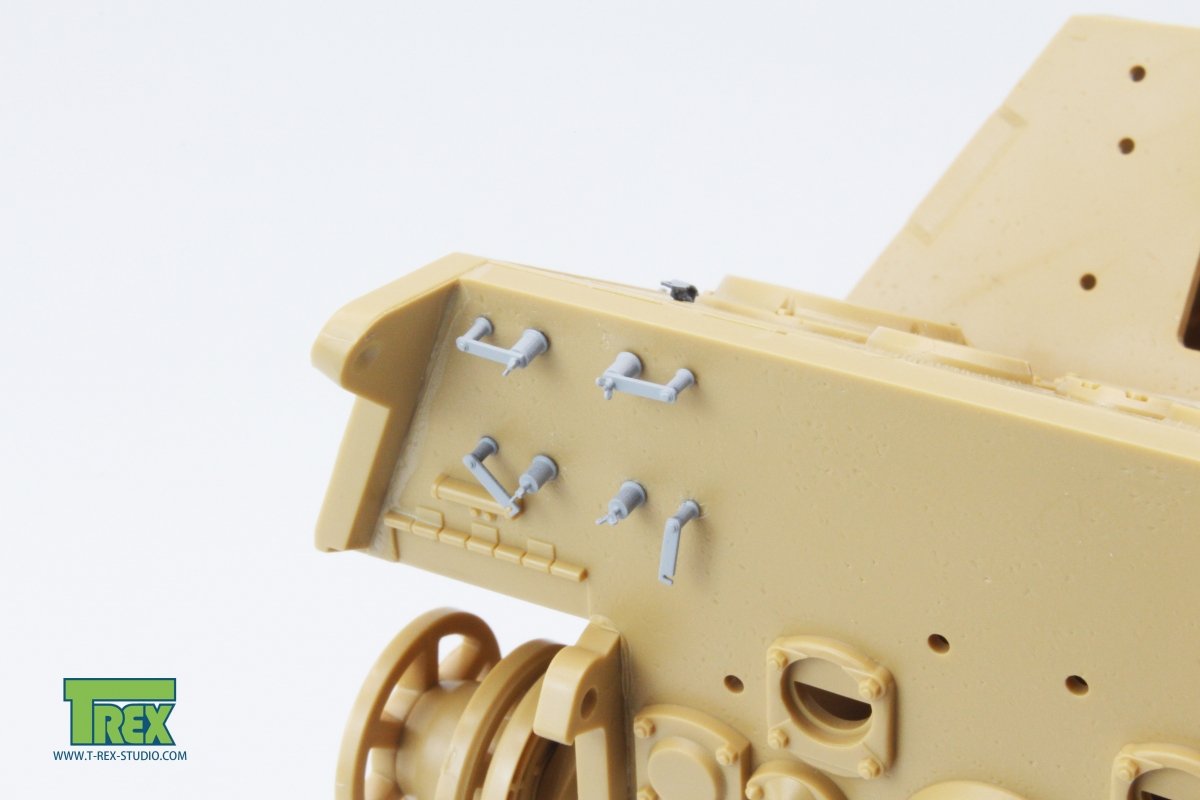 T-Rex Studio TR35011 Brackets &amp;amp; Clamps for German Panzer Set 1/35 – immagine 3