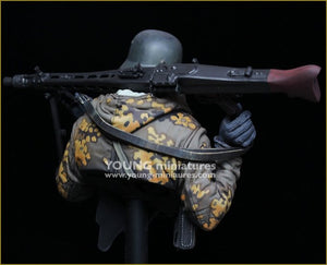 Young Miniatures YM1882 German Machine Gunner Eastern Front WWII 1/10 – Bild 5