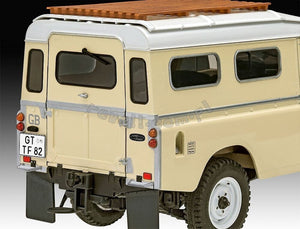 Revell 07056 Land Rover Series III LWB 109 commercial 1/24 – image 4