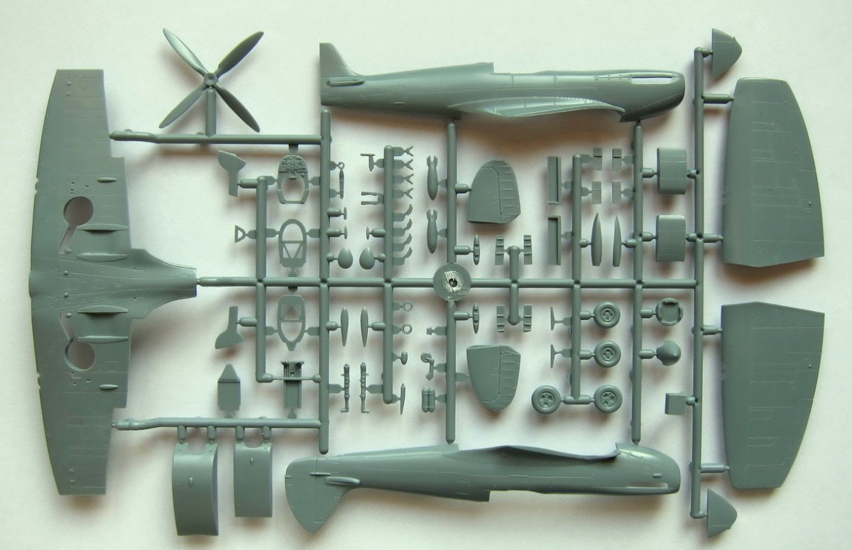 Sword 72051 Spitfire LF Mk.XVI 1/72 – zdjęcie 2
