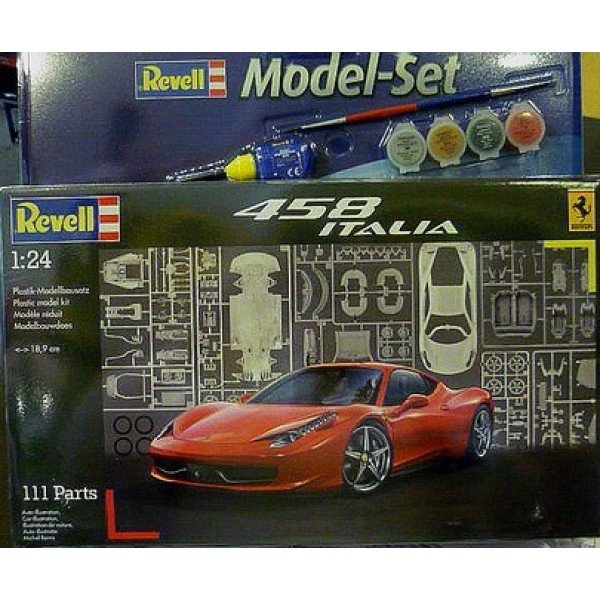 Revell 67141 Ferrari 458 Italia Model Set 1/24