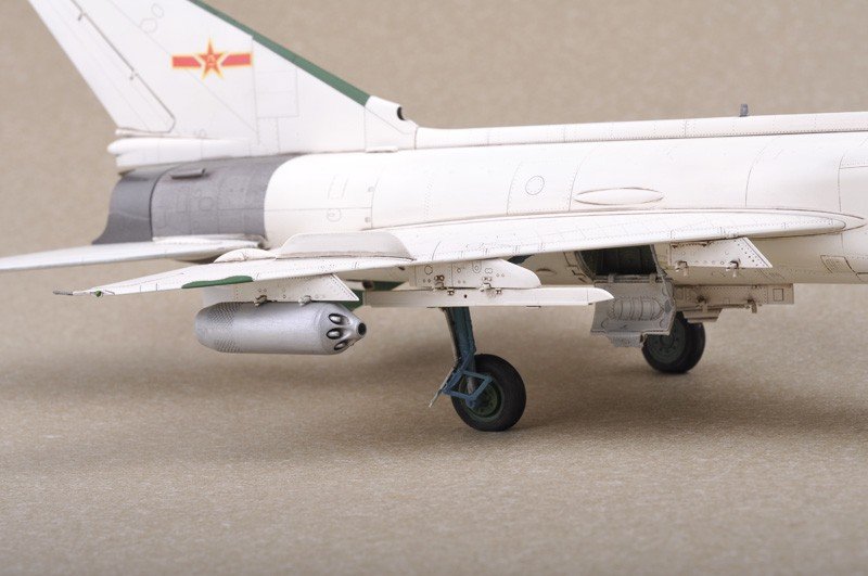 Trumpeter 02846 J-8D Finback 1/48 – immagine 12