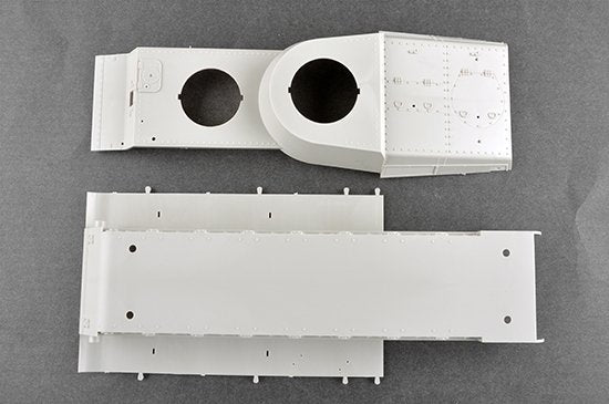 Trumpeter 09590 Soviet T-100 Heavy Tank 1/35 – immagine 7