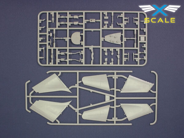 X-Scale 144008 B707-124 Long Range Narrow Body Airliner Continental 1/144 – immagine 9