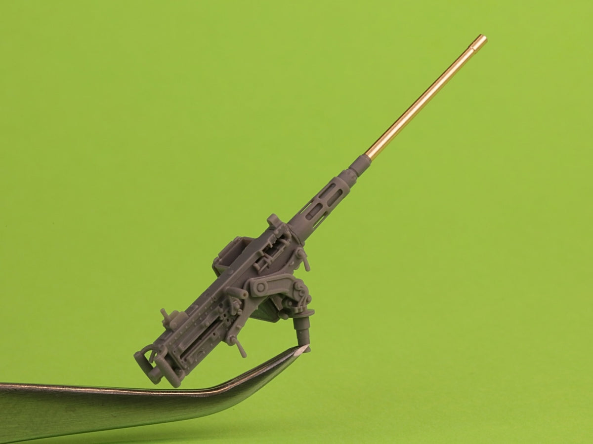Master GM-35-069 Browning M2HB .50 cal (12,7mm) - karabin maszynowy z mocowaniem czołgowym - wczesny okres II w.św. (kołyska D69820 z małą skrzynką amunicyjną D68375) 1/35 – immagine 9